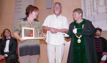 A díjat 2012-ben Jankovics Marcell rajzfilmrendező adta át