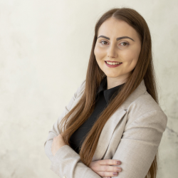 Bacso-Agota-scaled-e1734479718835